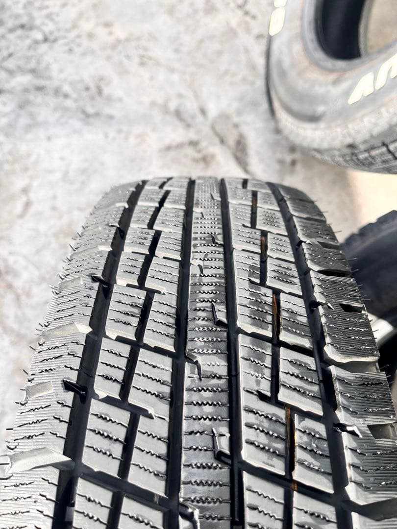 GRIPMAX GRIP ICE X SUV 185/80R14 4本➕チェーン