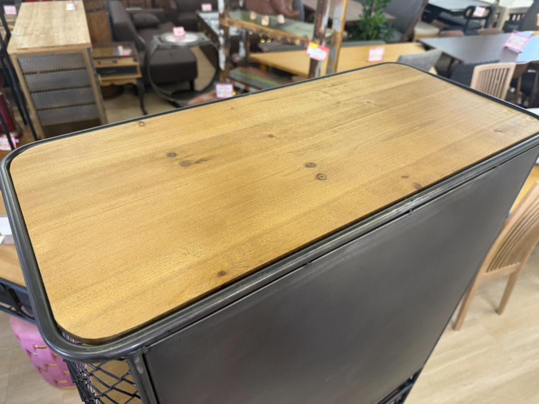 インダストリアル　キャビネット　マルチラック　リビングボード　棚　ラック　レトロ