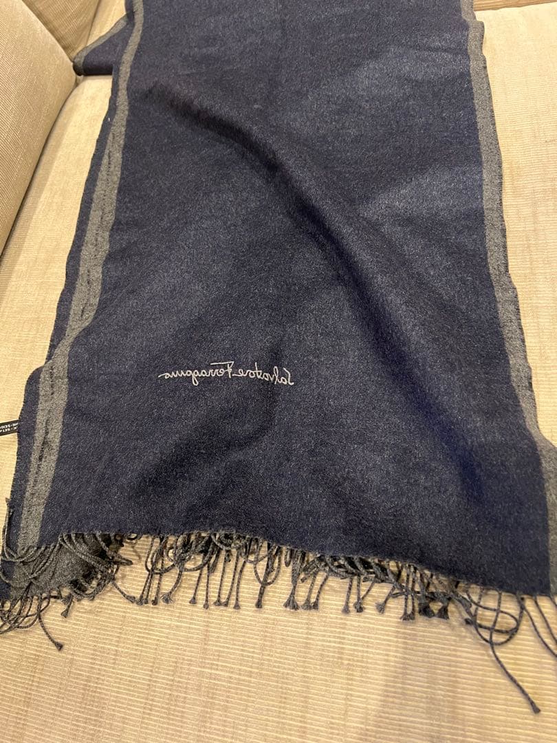 ✴︎美品✴︎ サルバトーレ フェラガモ マフラー　シルク