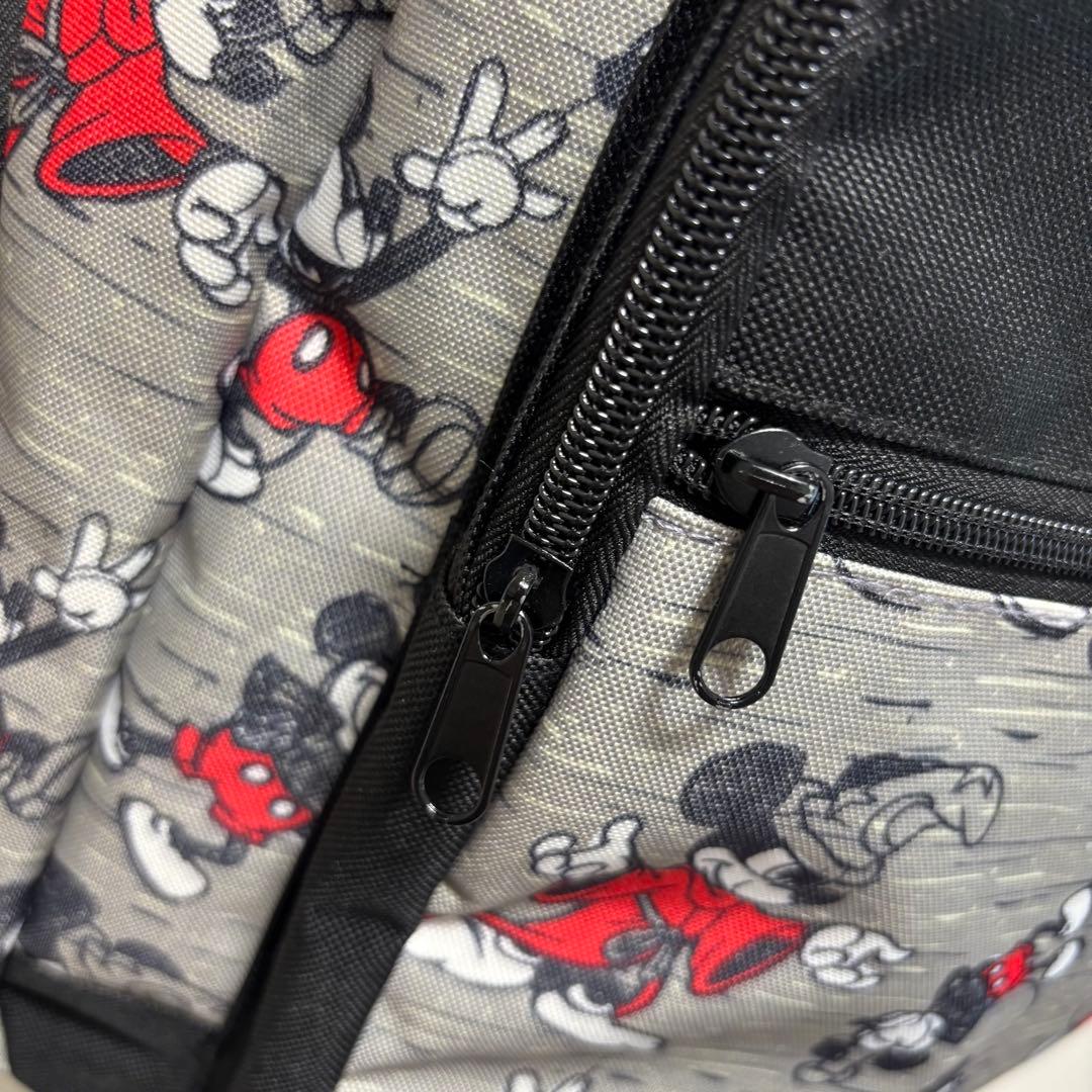 【美品】Walt Disney 大容量 2wayリュック 総柄ミッキー