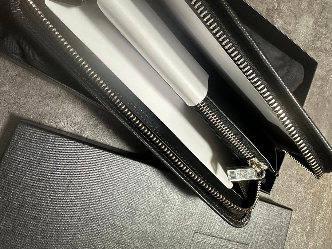 サンローラン SAINT LAURENT ZIP AROUND WALLET