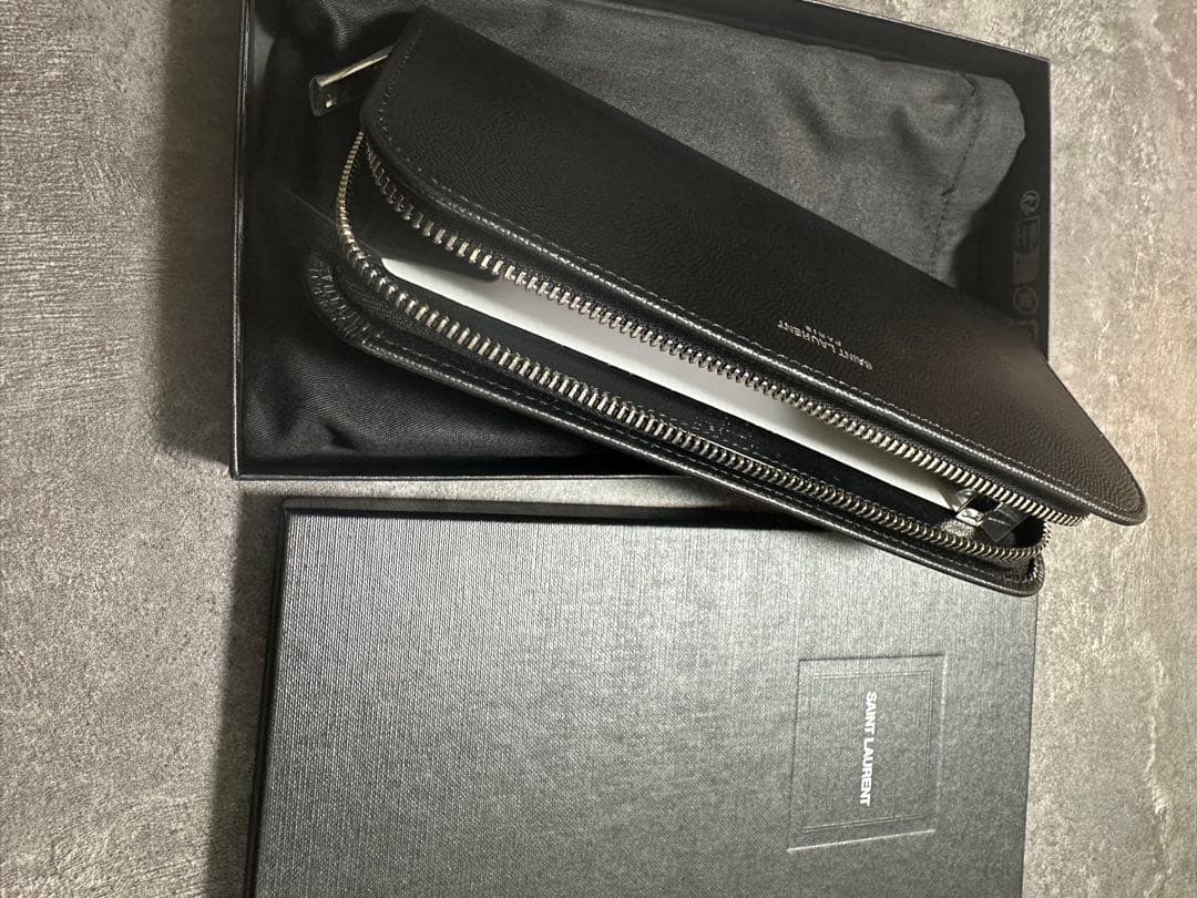 サンローラン SAINT LAURENT ZIP AROUND WALLET