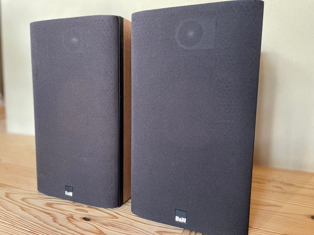 Bowers & Wilkins ブックシェルフスピーカー　685