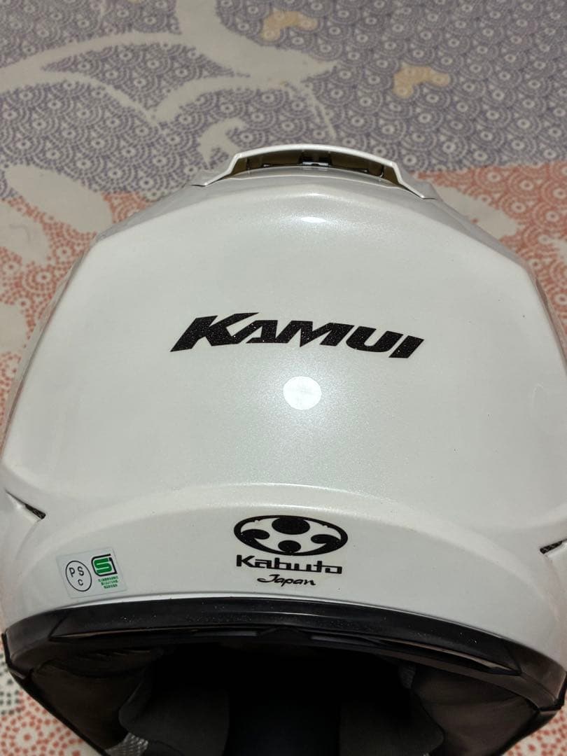 美品Kabuto カムイフルフェイスヘルメット ホワイトL