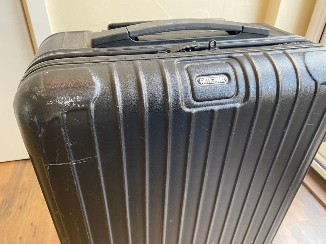 RIMOWA ブラック キャリーケース