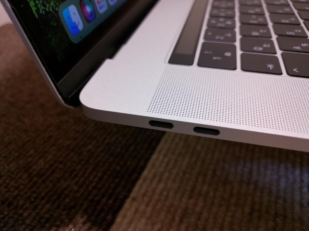 MIEMaMa 　MacBook Pro2018 A1990 15㌅