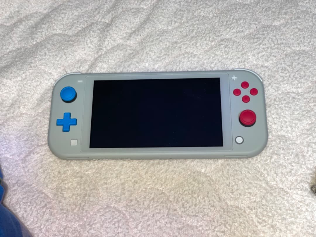 Nintendo Switch lite:ザシアン・ザマゼンタ