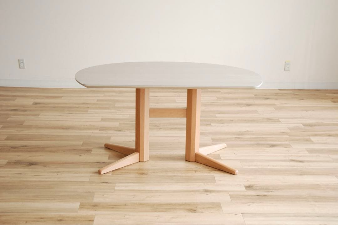 送料無料【未使用】 半円型テーブル ナチュラル色 140サイズ