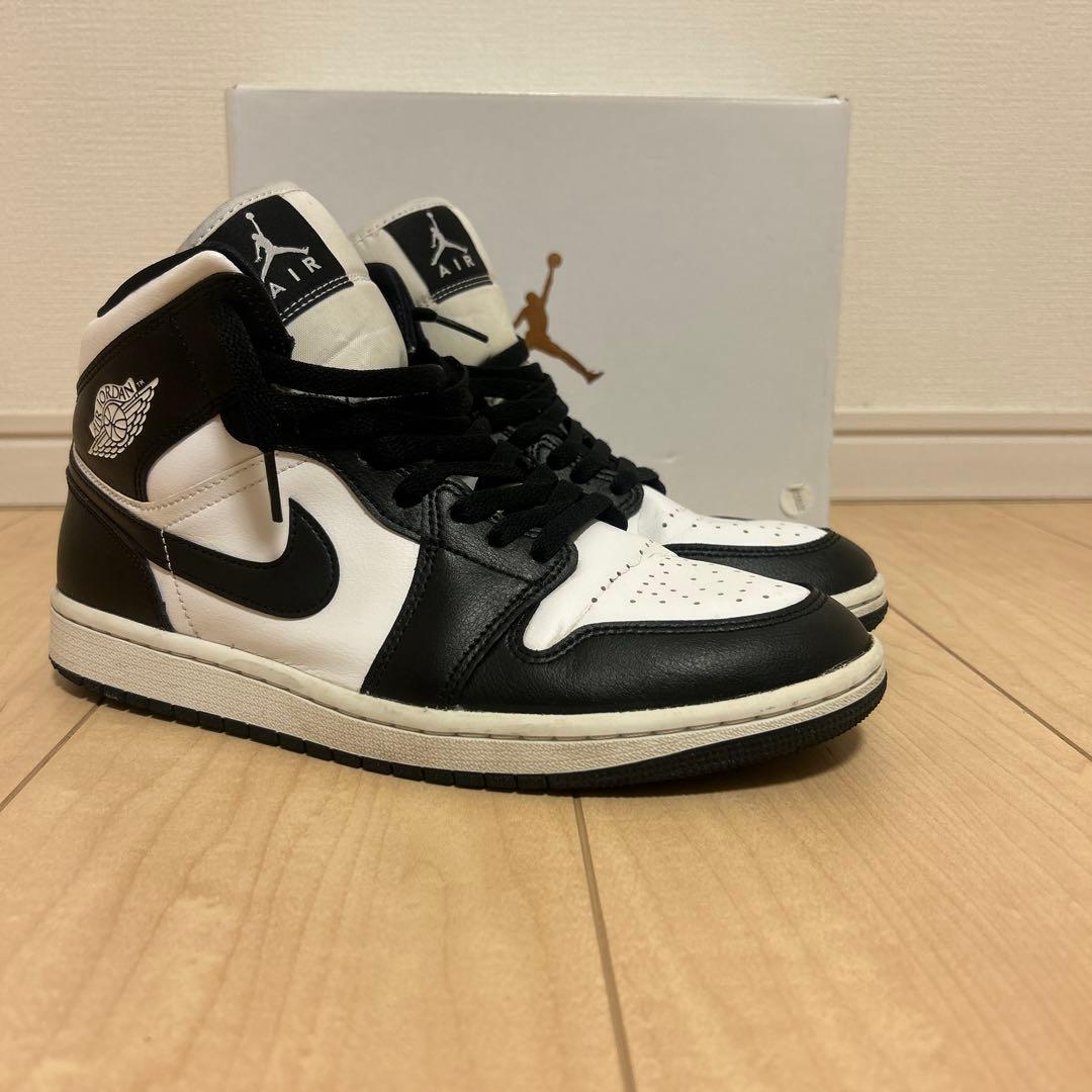 と*や様 ナイキ ウィメンズ エアジョーダン1 ミッド ブラック/ホワイト 27