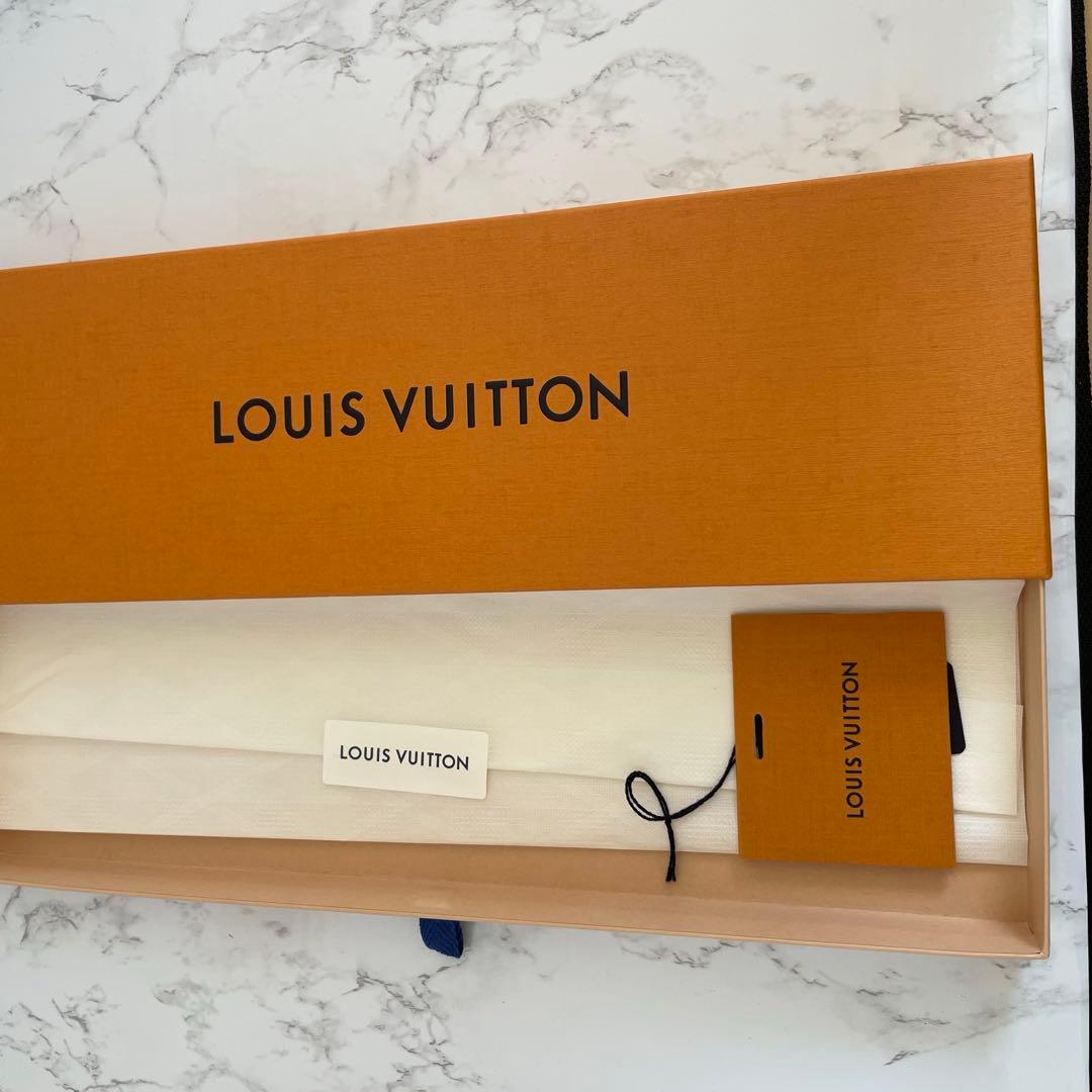 【あゆ】ルイヴィトン モノグラム シルバーグレー ネクタイ 光沢 タグ