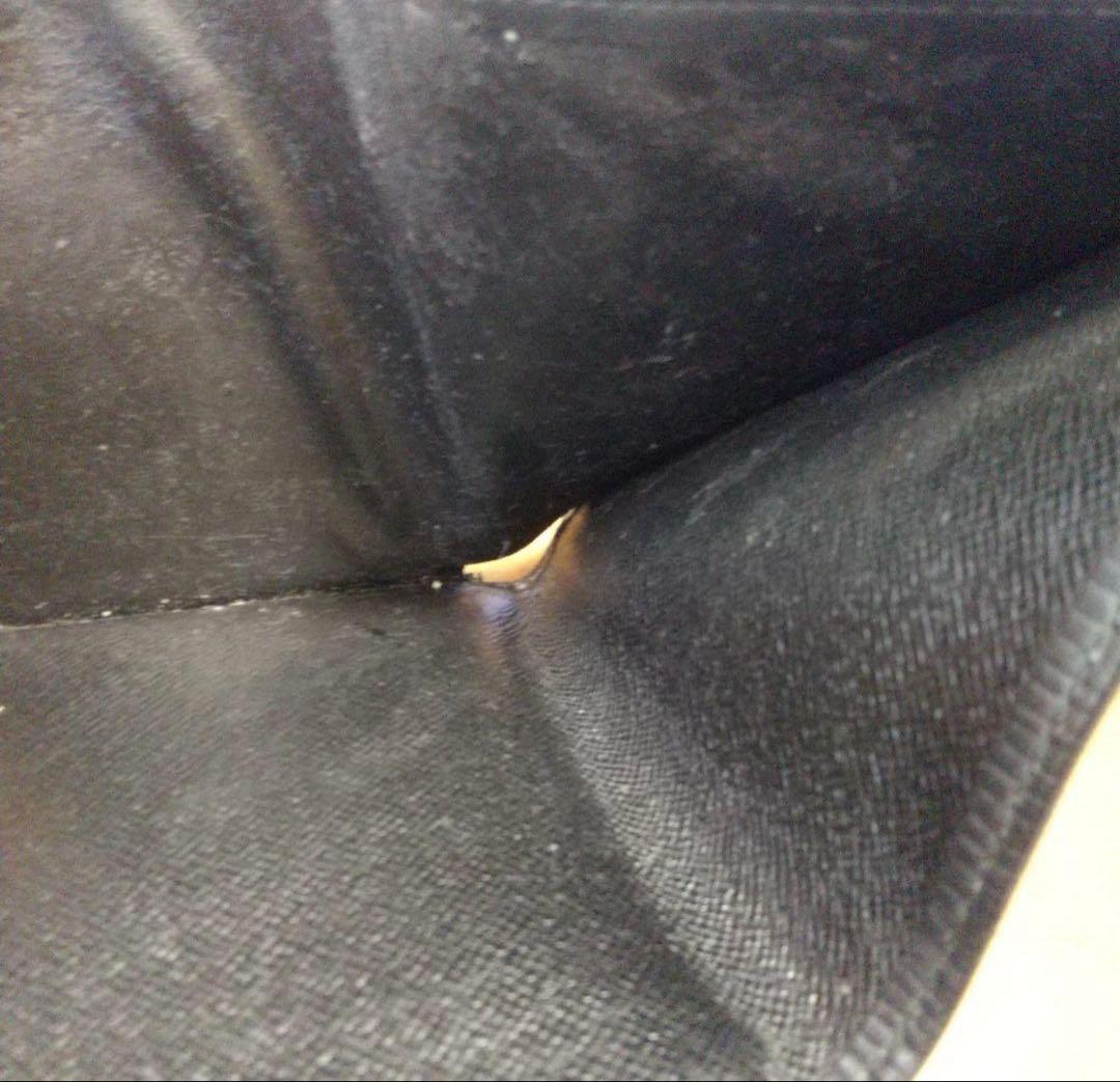 ルイヴィトン　エピ　ポルトモネ・ビエカルトクレディ三つ折り財布　黒