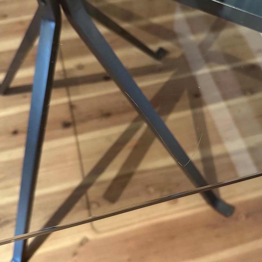 ガラステーブル 「CUGINO」 design by Enzo Mari