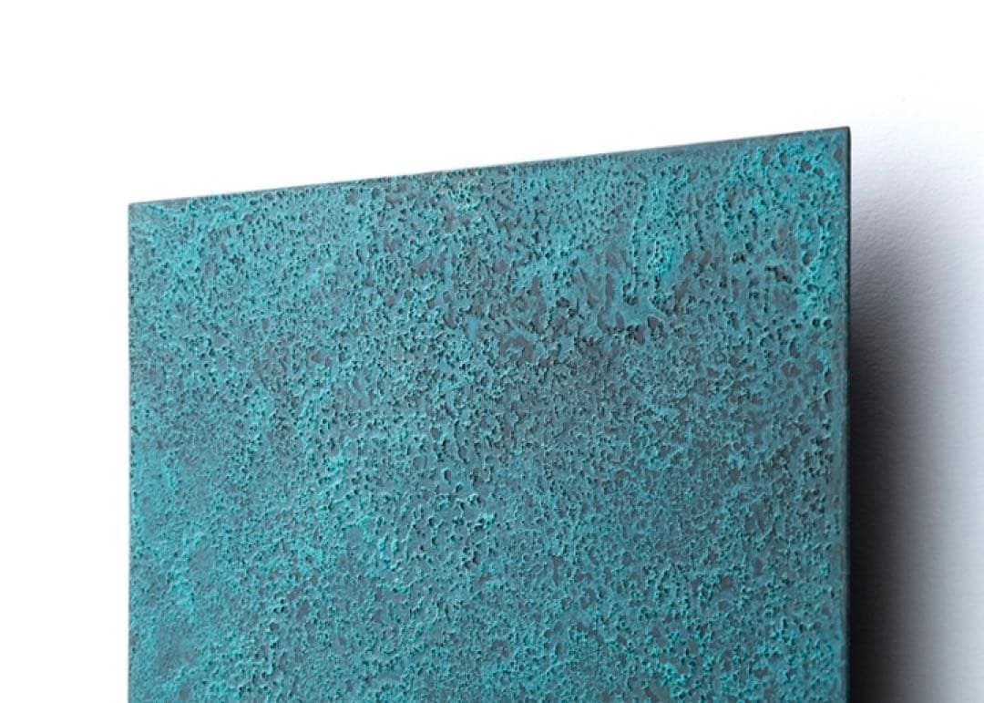 高岡銅器 on the wall 花緑青(はなろくしょう)