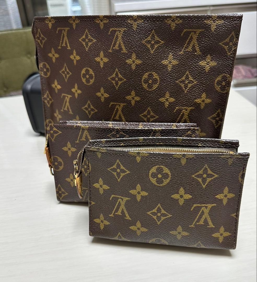 Louis Vuitton モノグラム ポーチセット