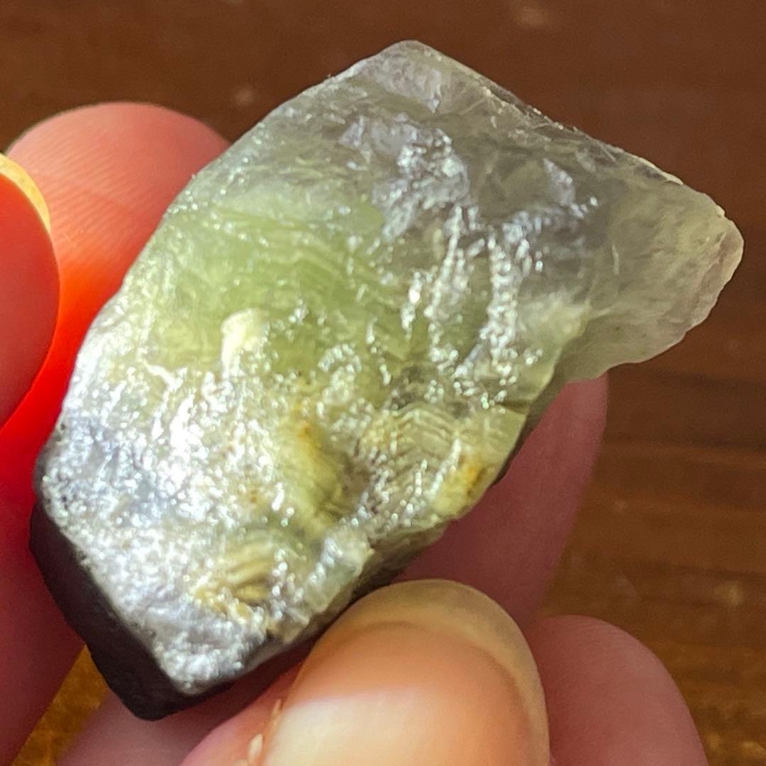 バイカラー 縞模様 フローライト 90.9ct 原石 グリーン グレー 一点物