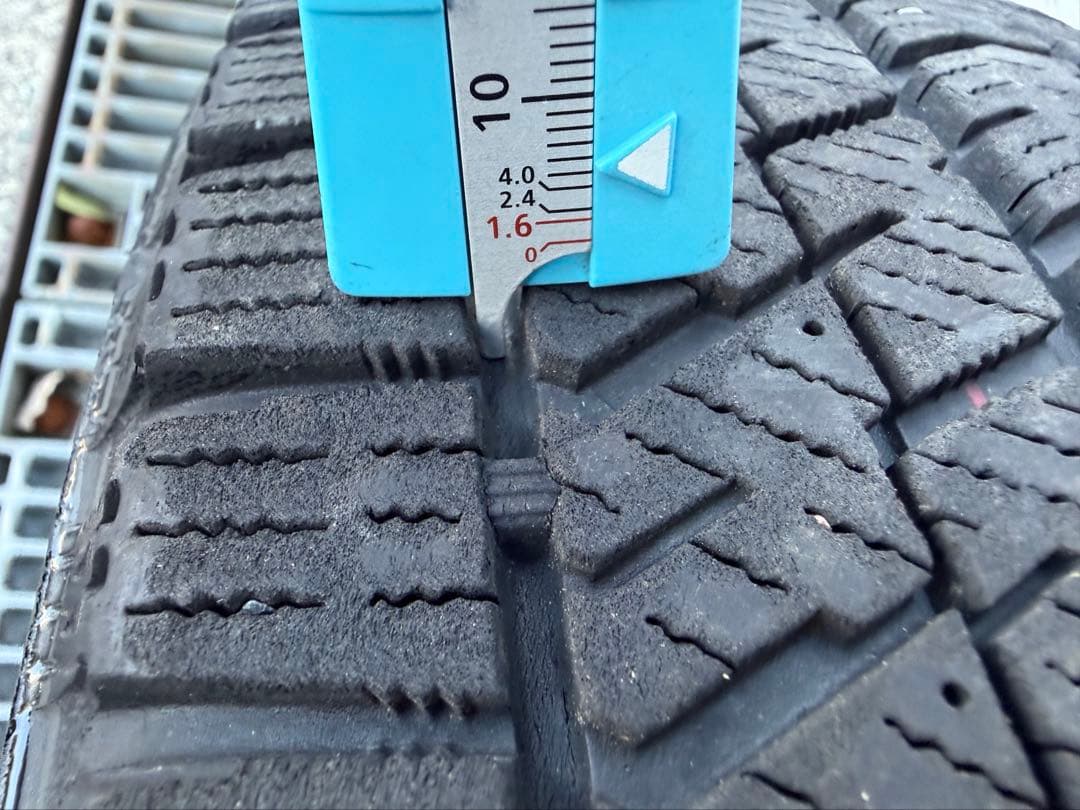 VRX2 冬タイヤ 155/65R14 ×4本 中古