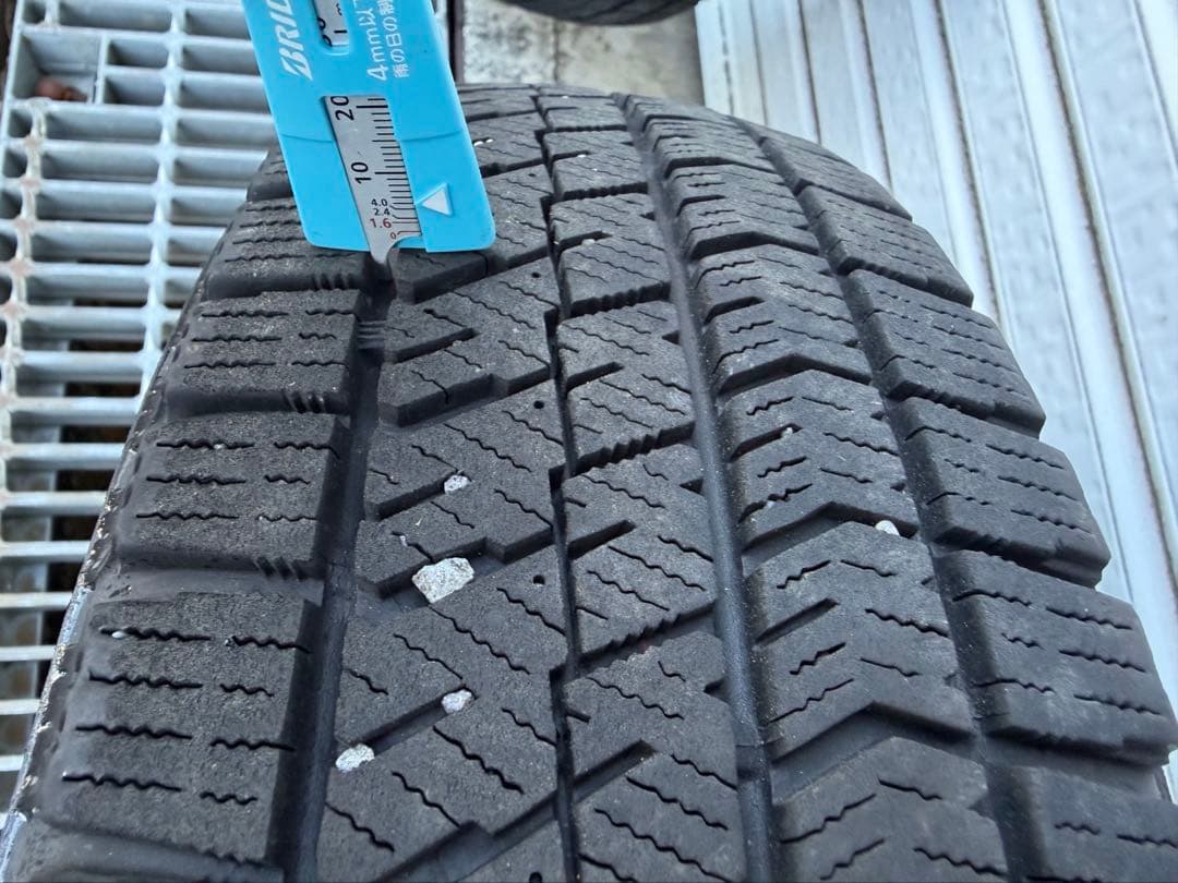 VRX2 冬タイヤ 155/65R14 ×4本 中古