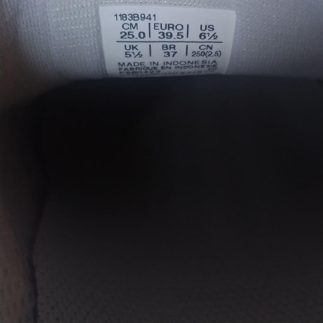 【美品】 オニツカタイガー レディース シルバー 厚底 レザー デレシティ