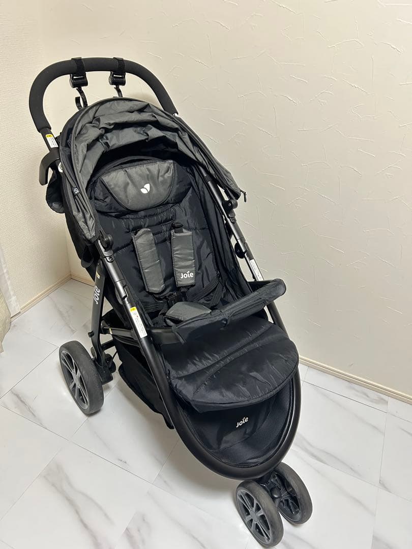 【送料込み】❗️激美品❗️joieベビーカー　ライトトラックス　ミッドナイト