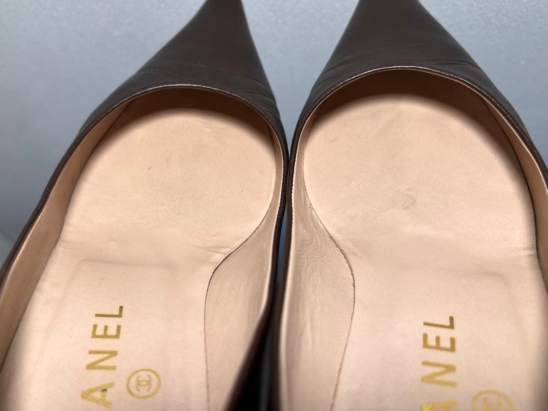 CHANEL ブラウン ポインテッドトゥ パンプス 37 1/2 C