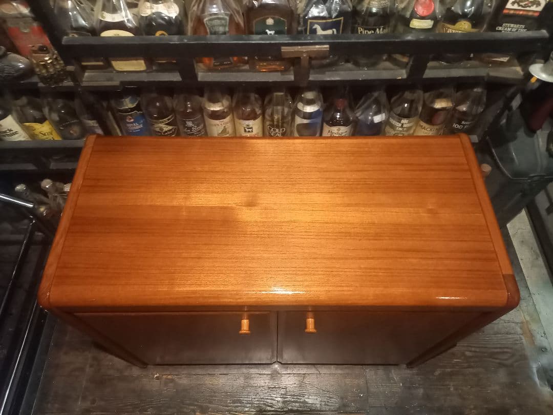 北欧　モダン　デンマーク　アクセル　キアスゴー　フット　ロッカー　靴箱