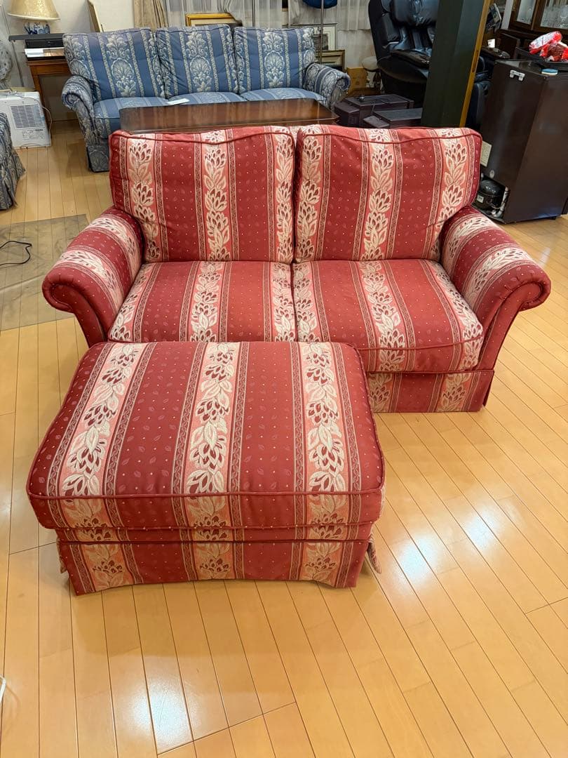 【引き取り限定】KOSUGA コスガ Newトラディショナルの2人掛けソファ