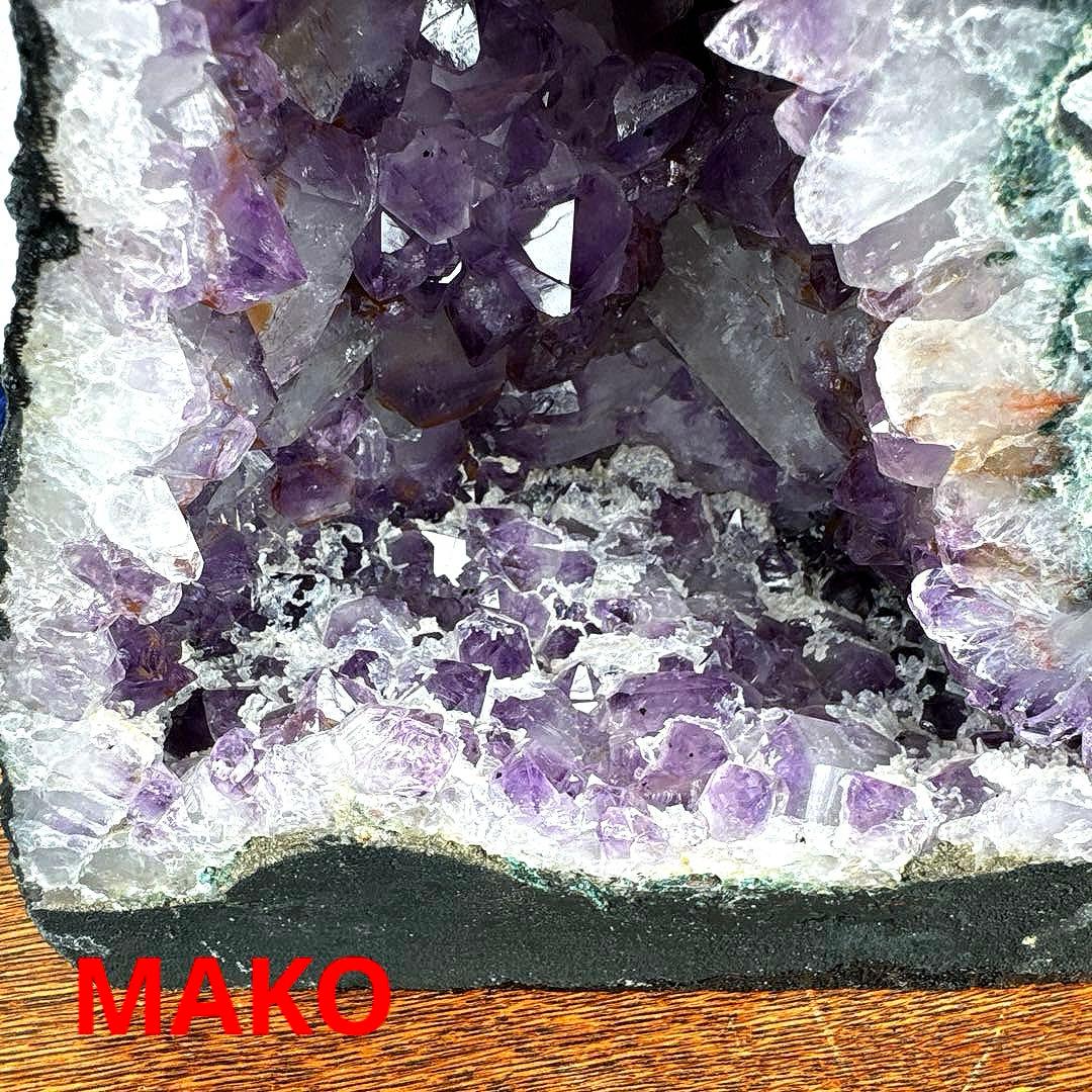 M1778☆アメジストドーム2.6Kg☆ウルグアイ産☆天然石☆N50901-B