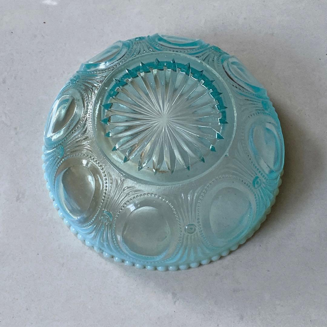 大正−昭和　和ガラス　昭和ガラス　乳白色　青乳白色　大