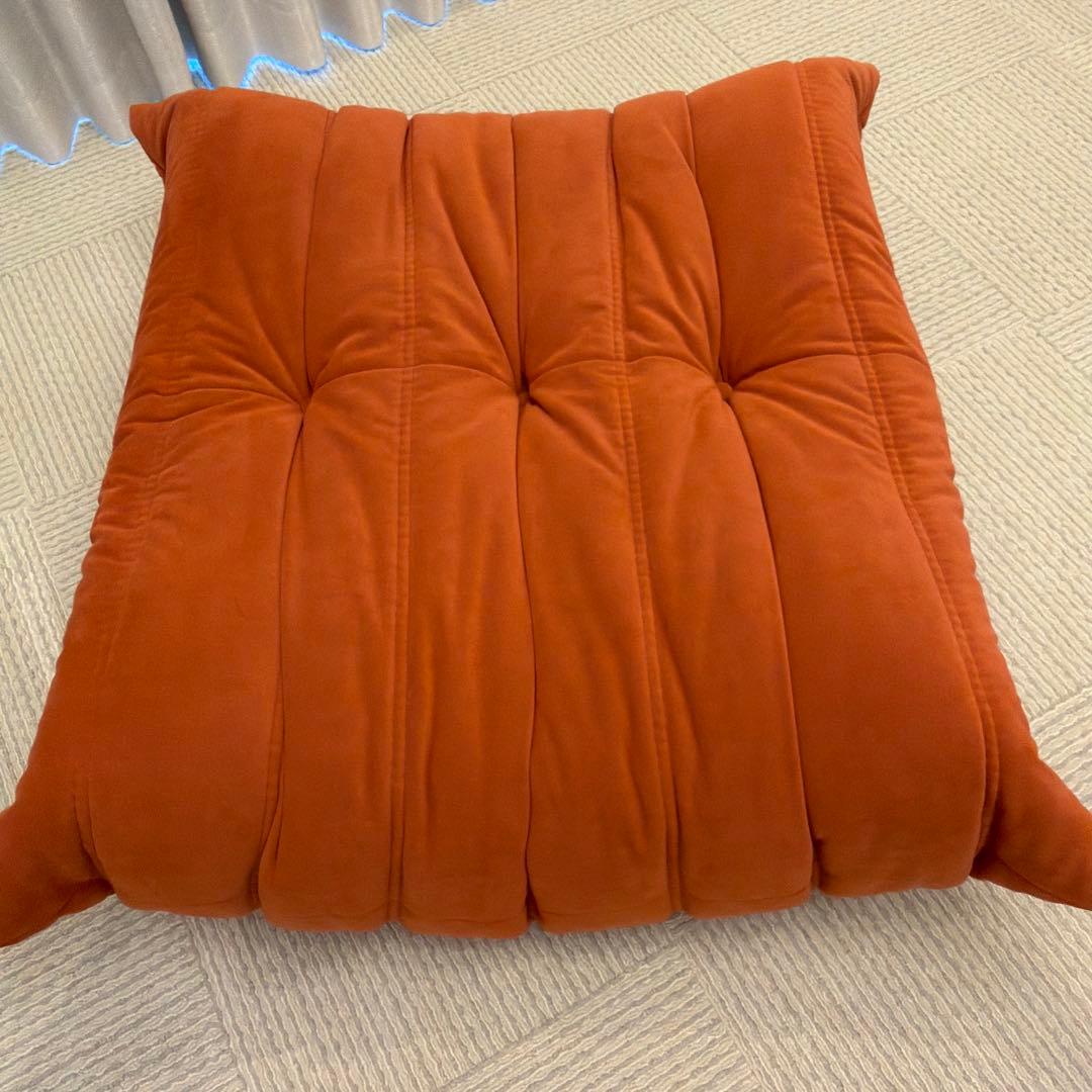 【ligne roset】リーンロゼ トーゴ1P パフ付
