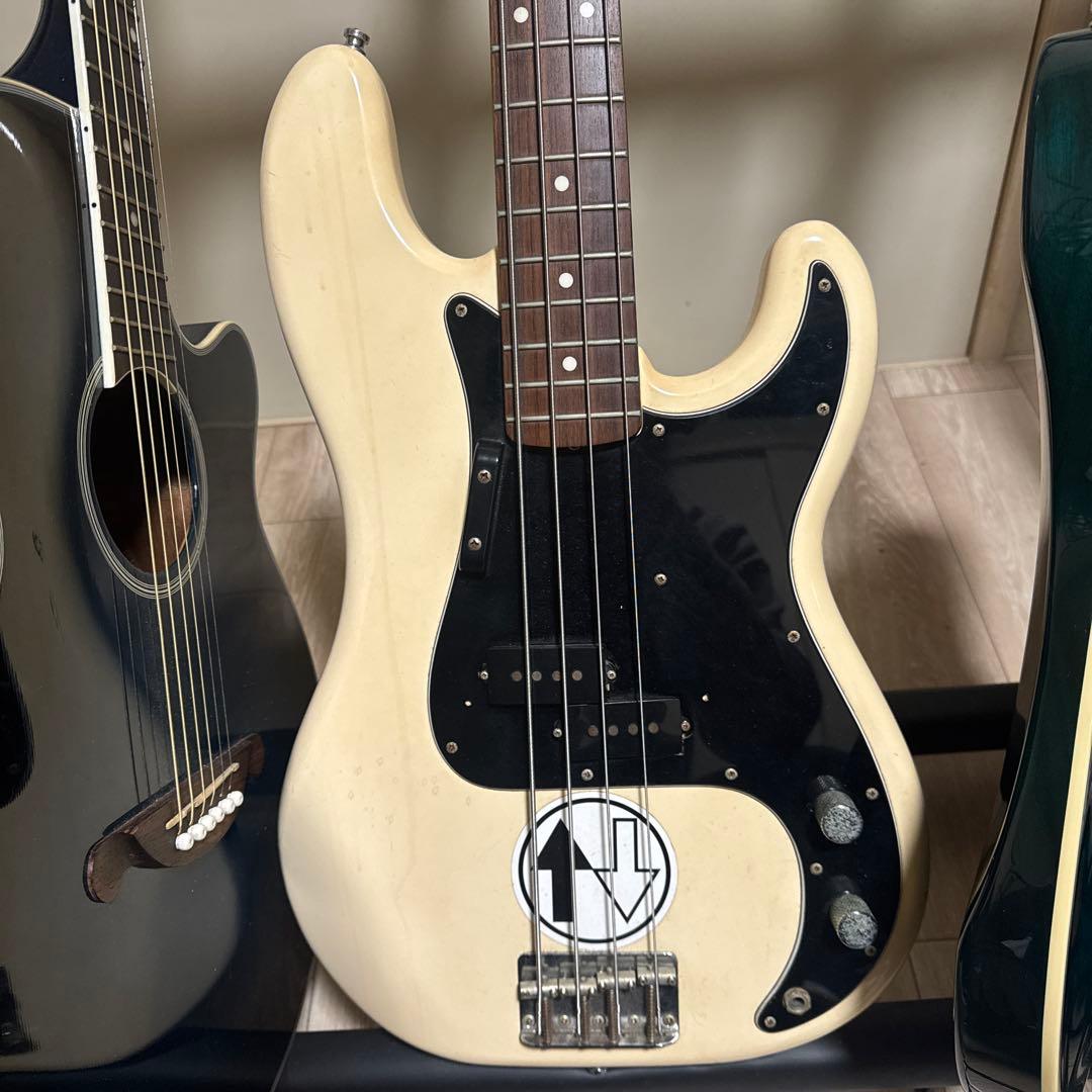 Fender Precision Bass アイボリー 日本製