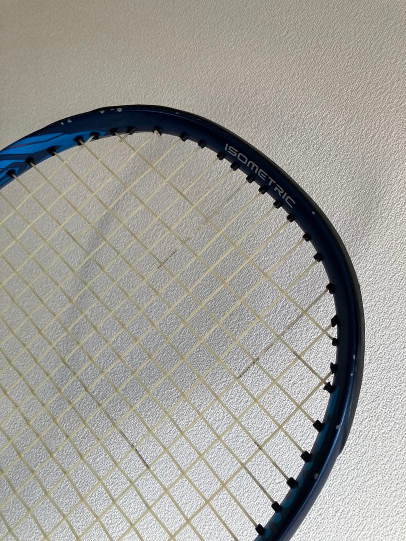 国内正規品　美品　ヨネックス　イーゾーン　100 L G2 キリオス