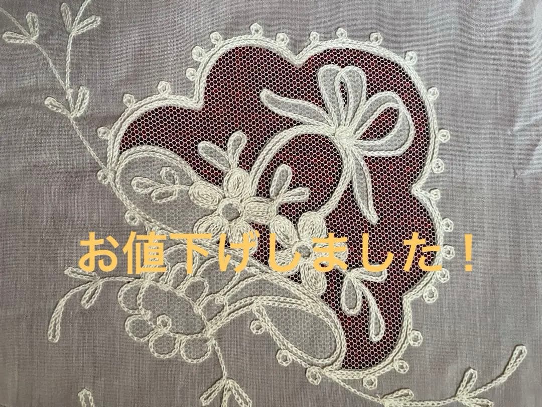 新品未使用　スイス製　テーブルクロス　レース　フランス刺繍　チュールレース