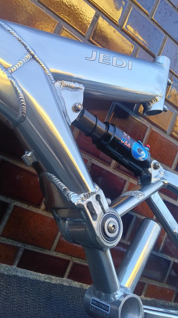 ルイガノ　JEDI 　フレーム