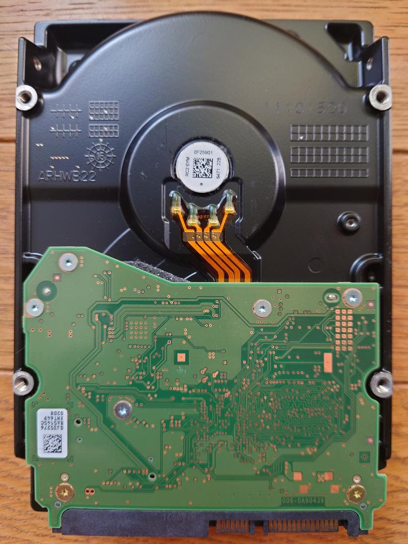 内蔵型ハードディスクドライブ HGST HDN728080ALE604 8TB HDD