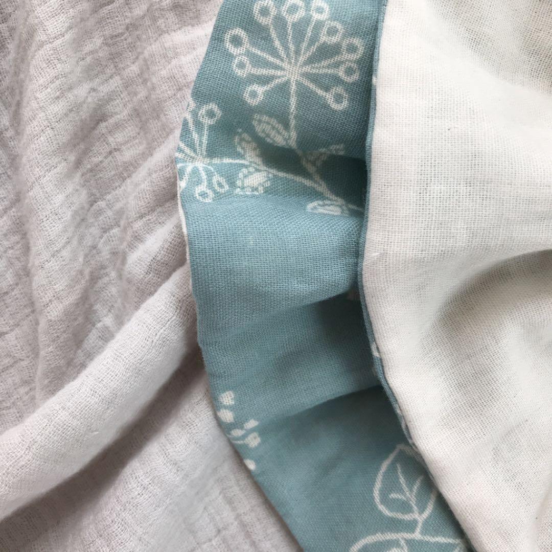 ★ミント刺繍×フレッシュミルク★ ハンドメイド　リバーシブル　スタイ