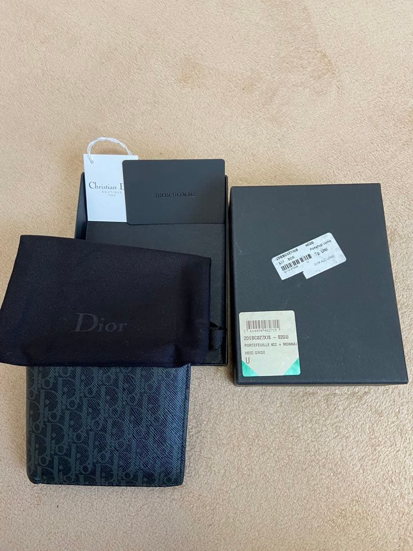 Dior Homme ディオール　オム ブラック　レザー 二つ折り　財布