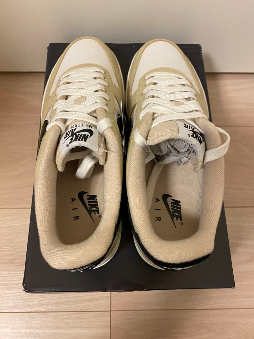 靴 NIKE AIR FORCE 1 TEAM GOLD/BLACK-SAIL