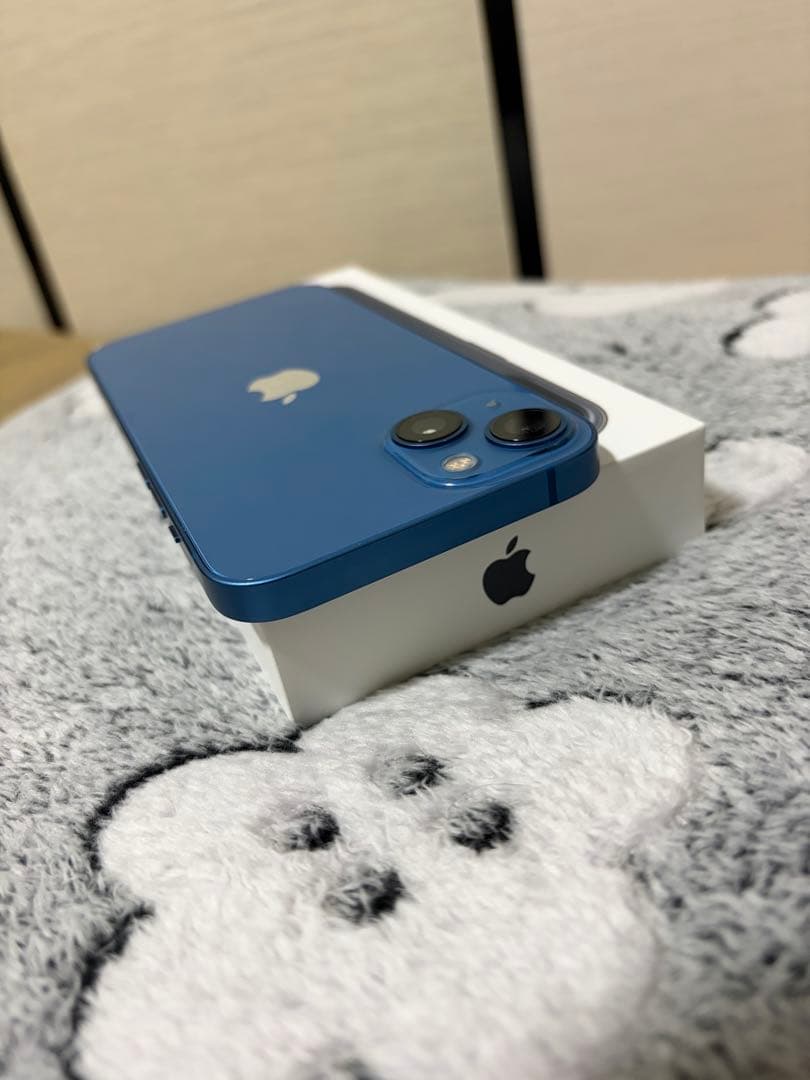 ［美品］iPhone13 256GB ブルー