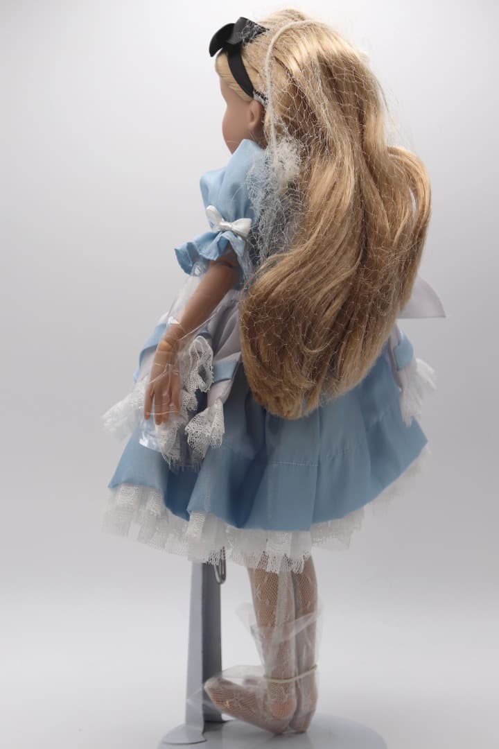 Curiouser ang Curiouser 青と白のドレス EFANBEE