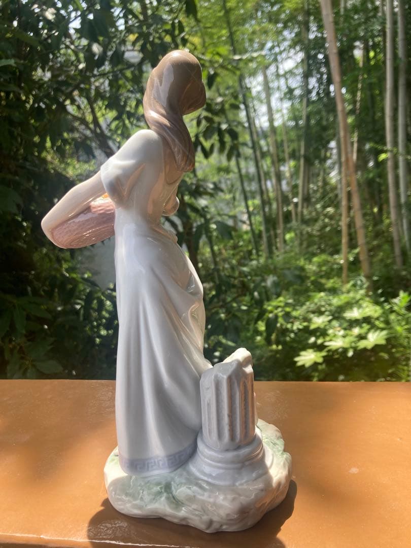 リヤドロ LLADRO 7704 アテネの庭 GARDENS OF ATHENS