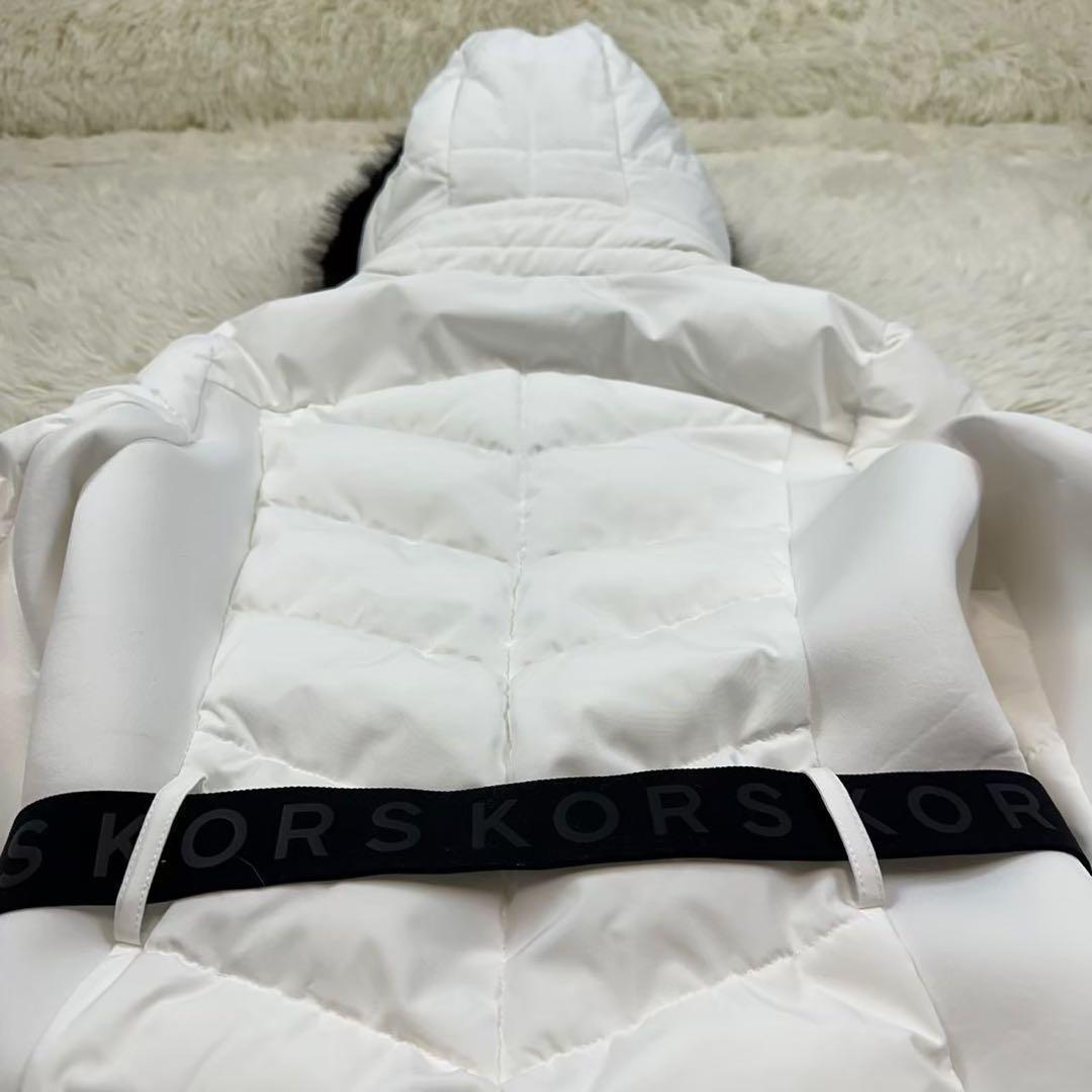未使用級✨マイケルコース ダウンコート ベルト 白 Sサイズ フード ファー