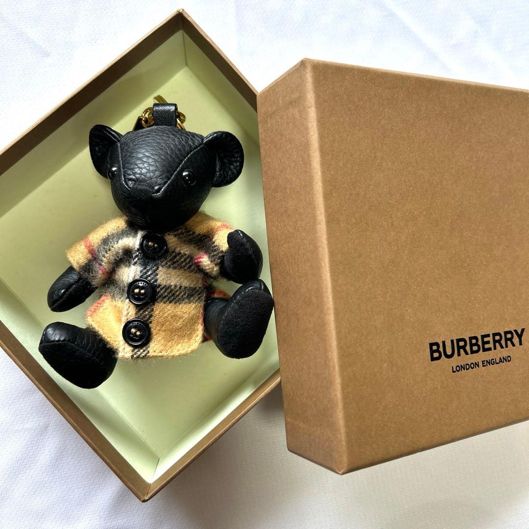 バーバリー キーホルダー トーマスベア ノバチェック 本革 黒 ゴールド