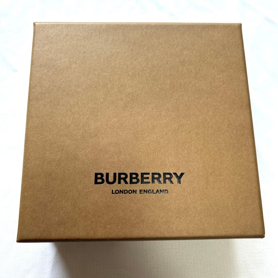 バーバリー キーホルダー トーマスベア ノバチェック 本革 黒 ゴールド