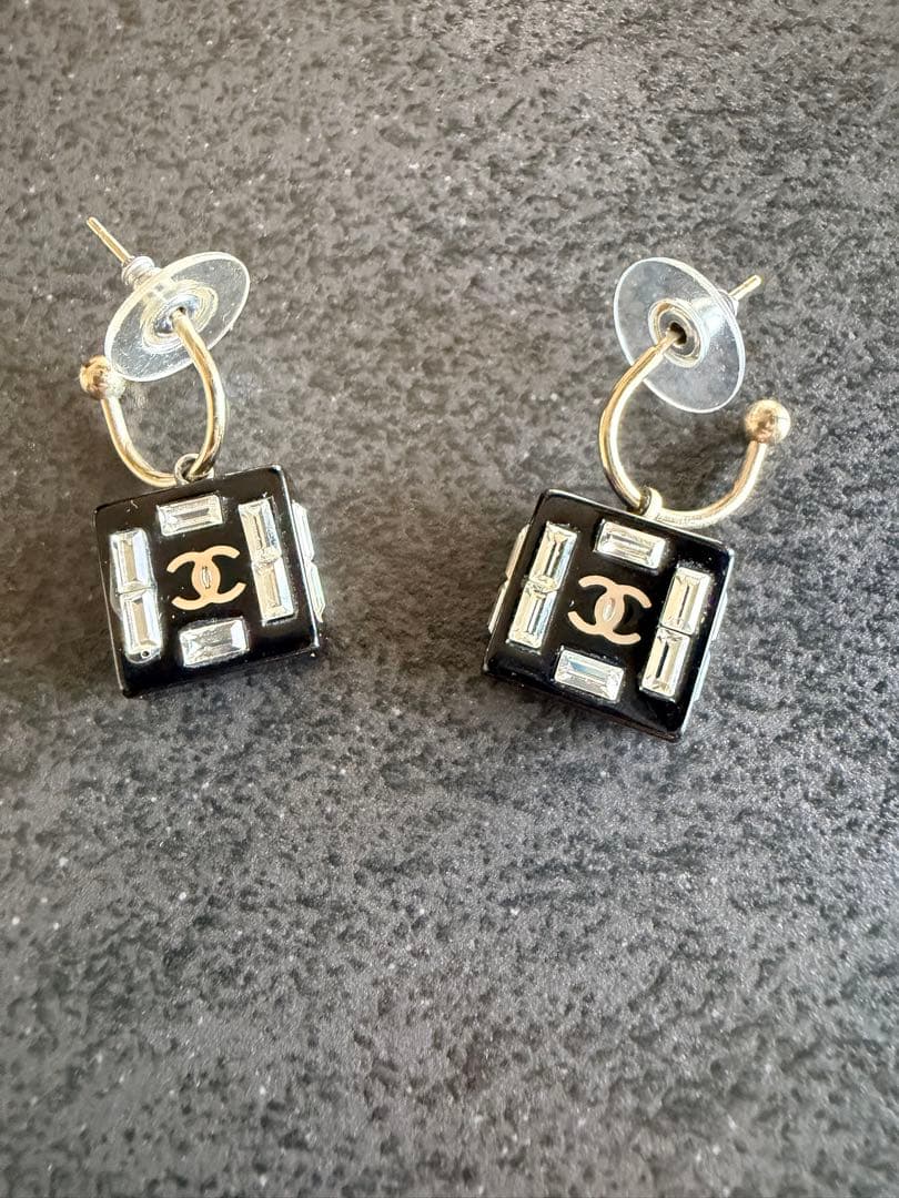 「美品」CHANEL ブラック スクエア ピアス