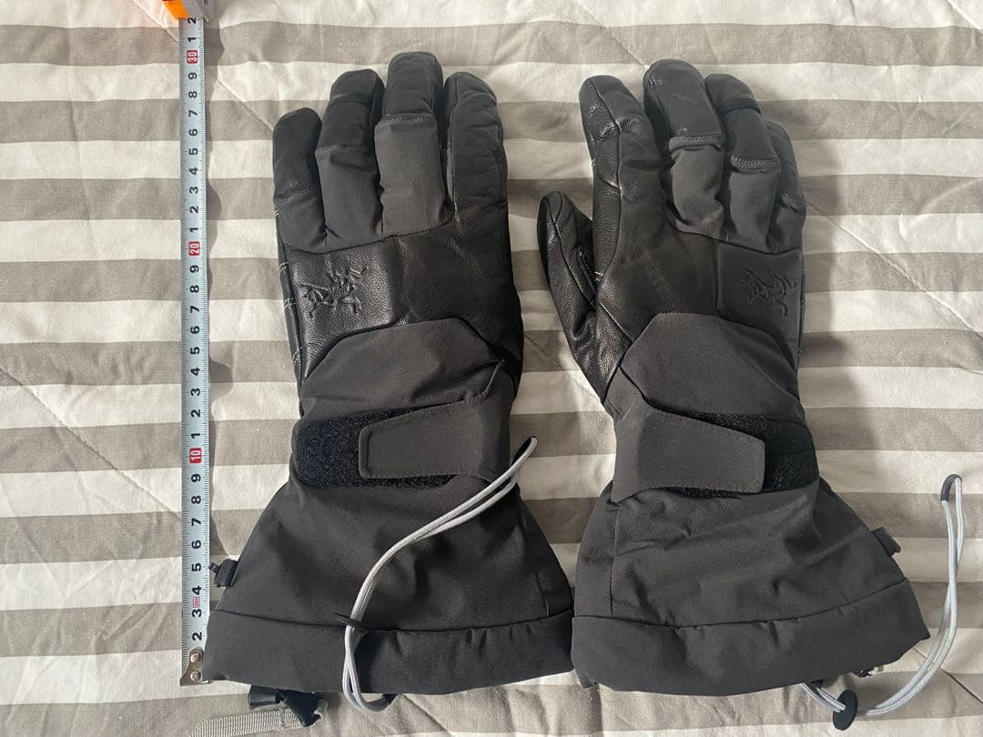 美品　最強　アークテリクス 手袋　スノボー　ゴアテックス　プリマロフト