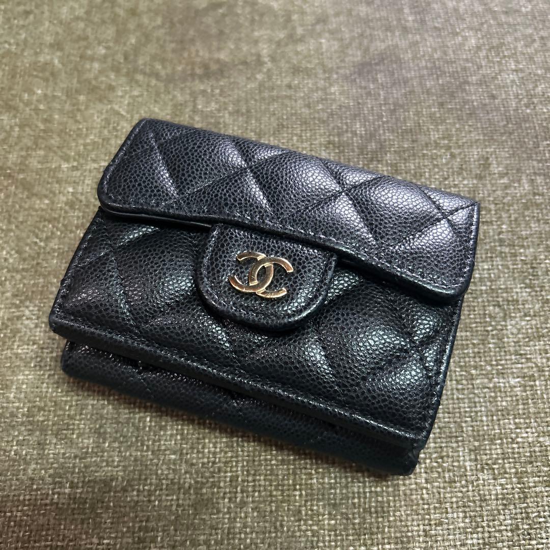 CHANEL ブラック レザー 三つ折り財布