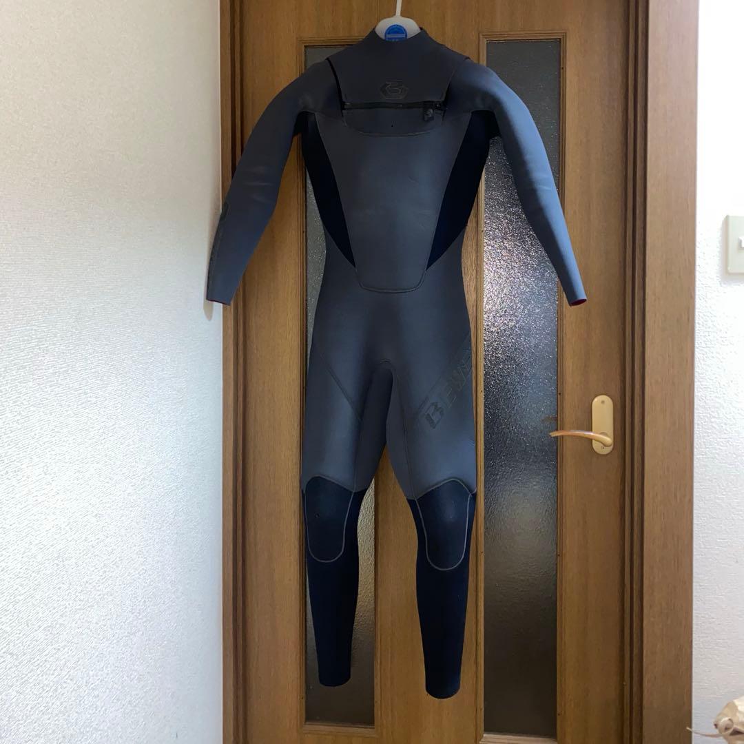 BEWET3/2mmジャーフル MLサイズ チェストジップ