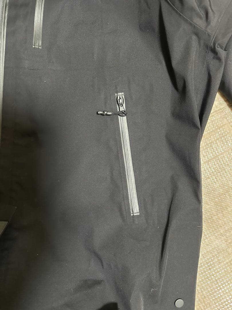 【新品タグ付】UNIQLO×Theory ブロックテックコートSサイズ