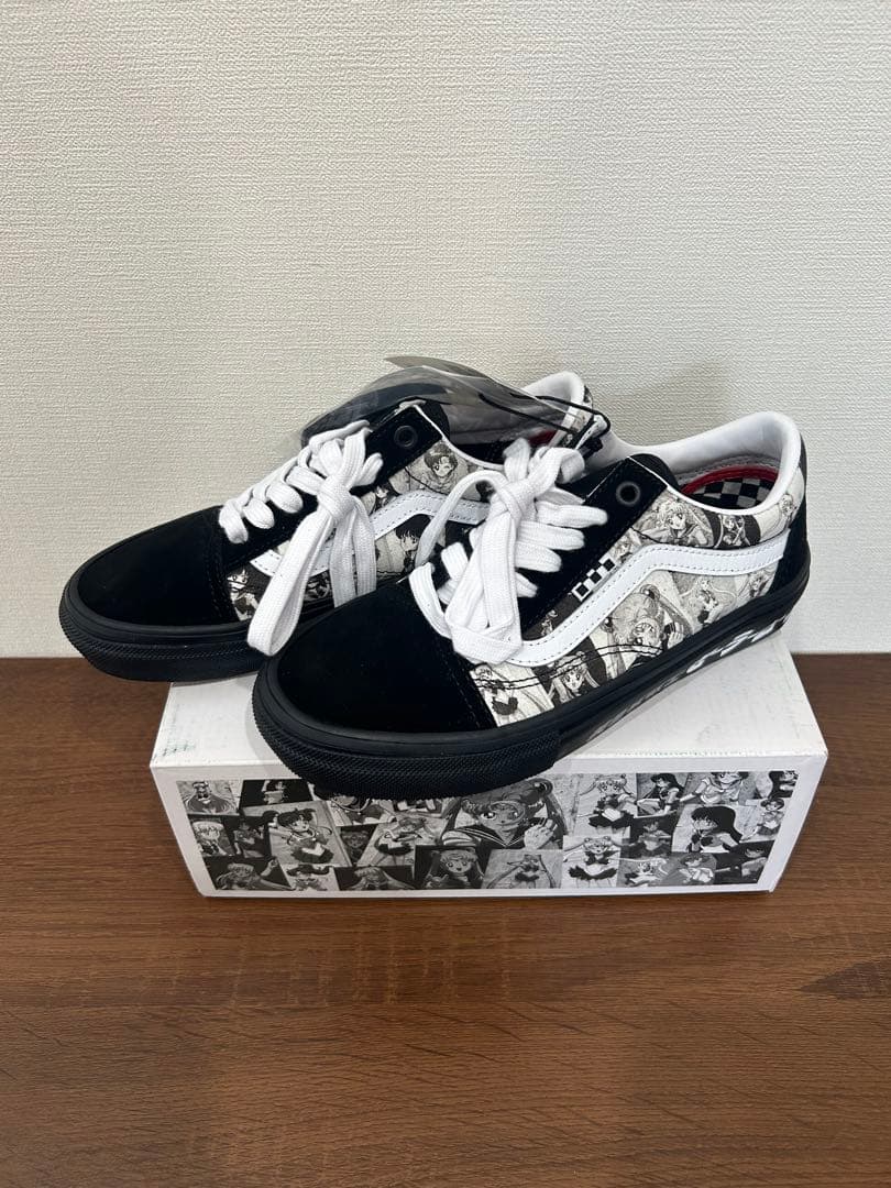 セーラームーン vans スケートオールドスクール