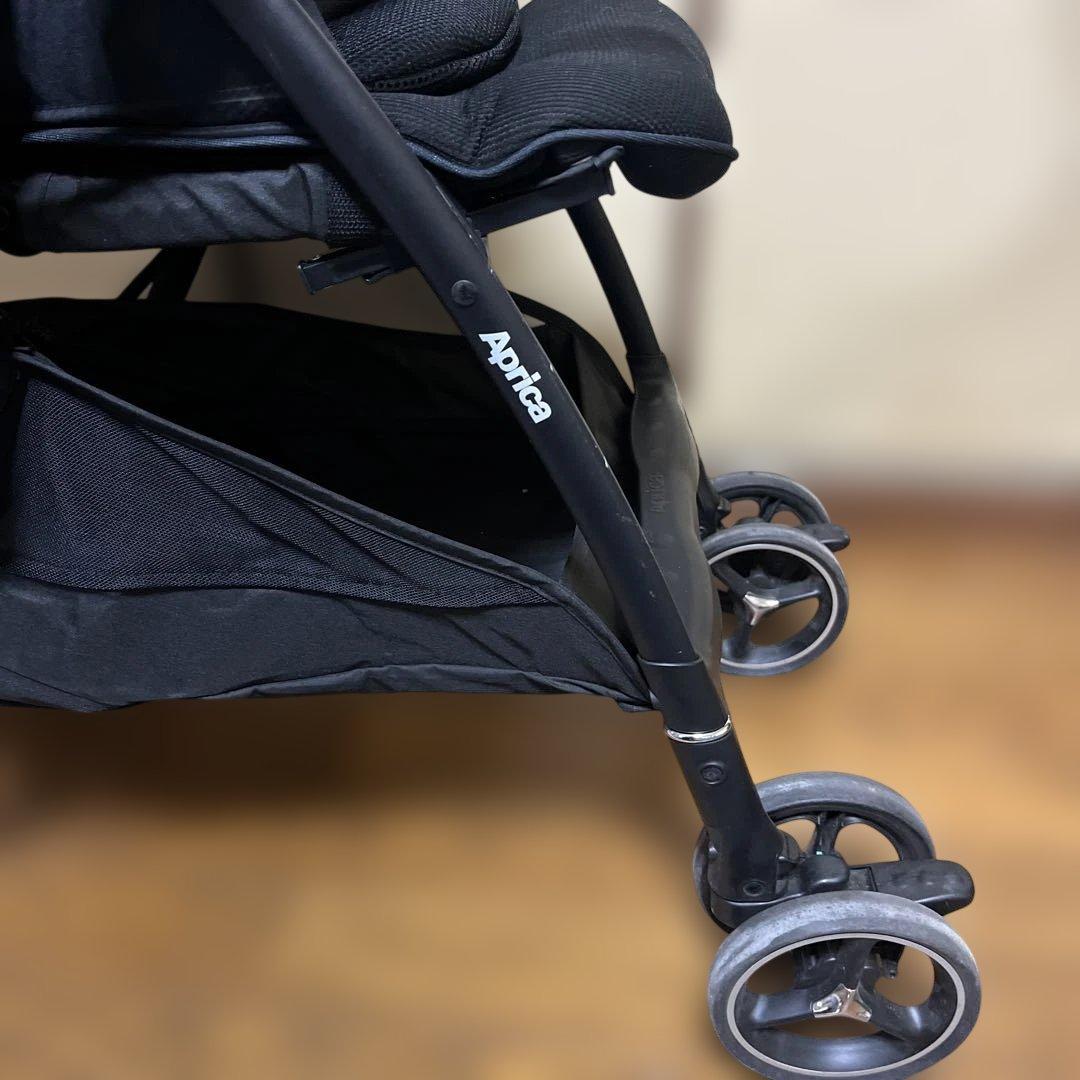 こうちゃん様　アップリカ　ラクーナクッションフリープラス　AB ベビーカー　4輪